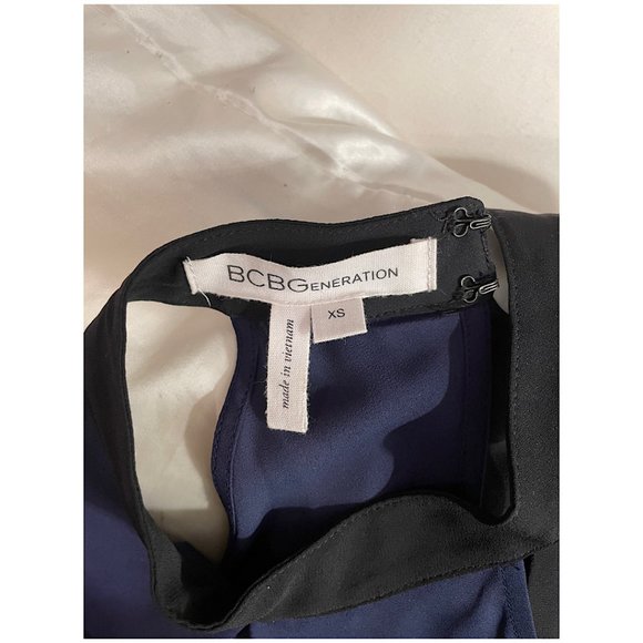 BCBG Top - Picture 3 of 3
